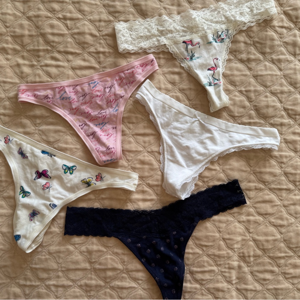 Colorful Lace and Print Thong Set